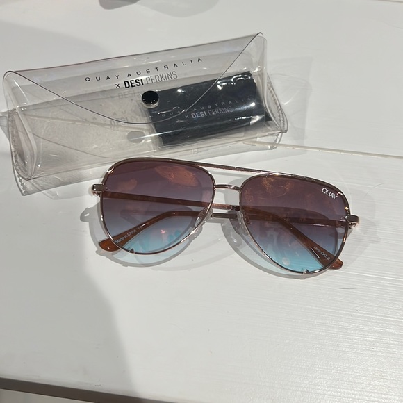 Quay Australia Desi Perkins sunglasses - Picture 1 of 1